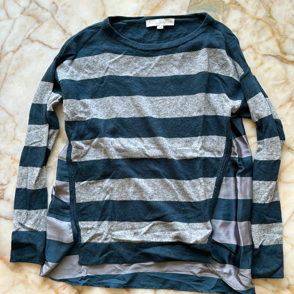 LOFT sweater/top